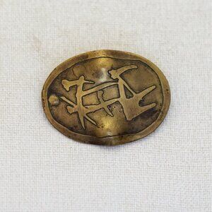 Vintage Round Oval Symbolic Letter Gold Tone Brooch - T21
